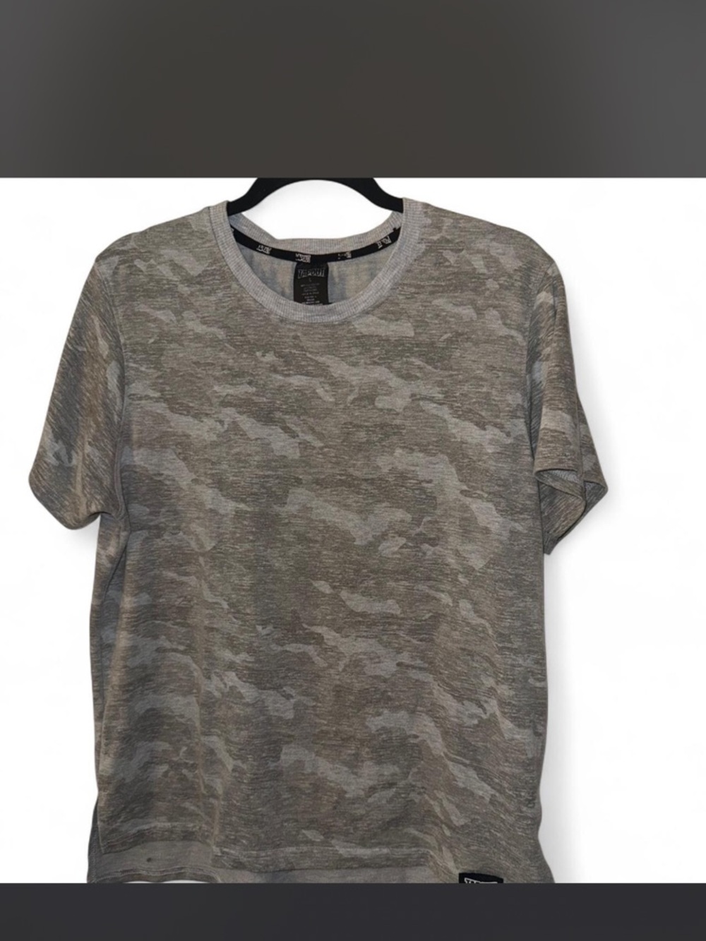 Women’s  Gray Camo Short-Sleeve Crewneck Shirt large